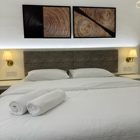 52 The Grace Hotel Muar Dış mekan fotoğraf